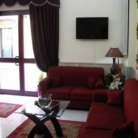 Hotel New Baby Caserta Luaran gambar