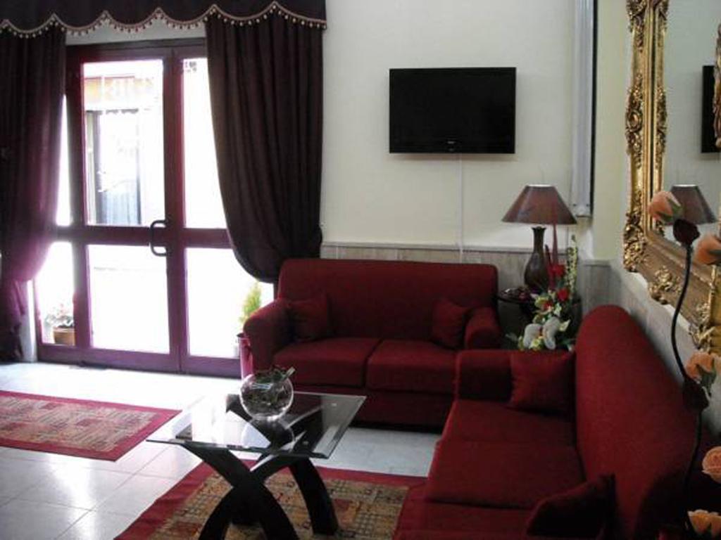 Hotel New Baby Caserta Luaran gambar